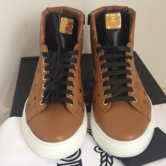 Mcm sneakers 🔥🔥 - Picture 2 of 7